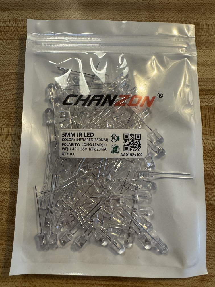 Chanzon 100-piece infrared LED lights.